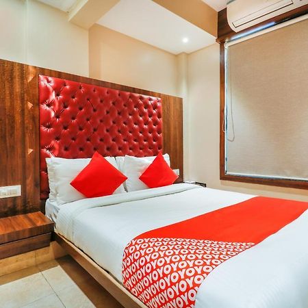 Oyo 70475 Hotel Sea Breeze 孟买 外观 照片