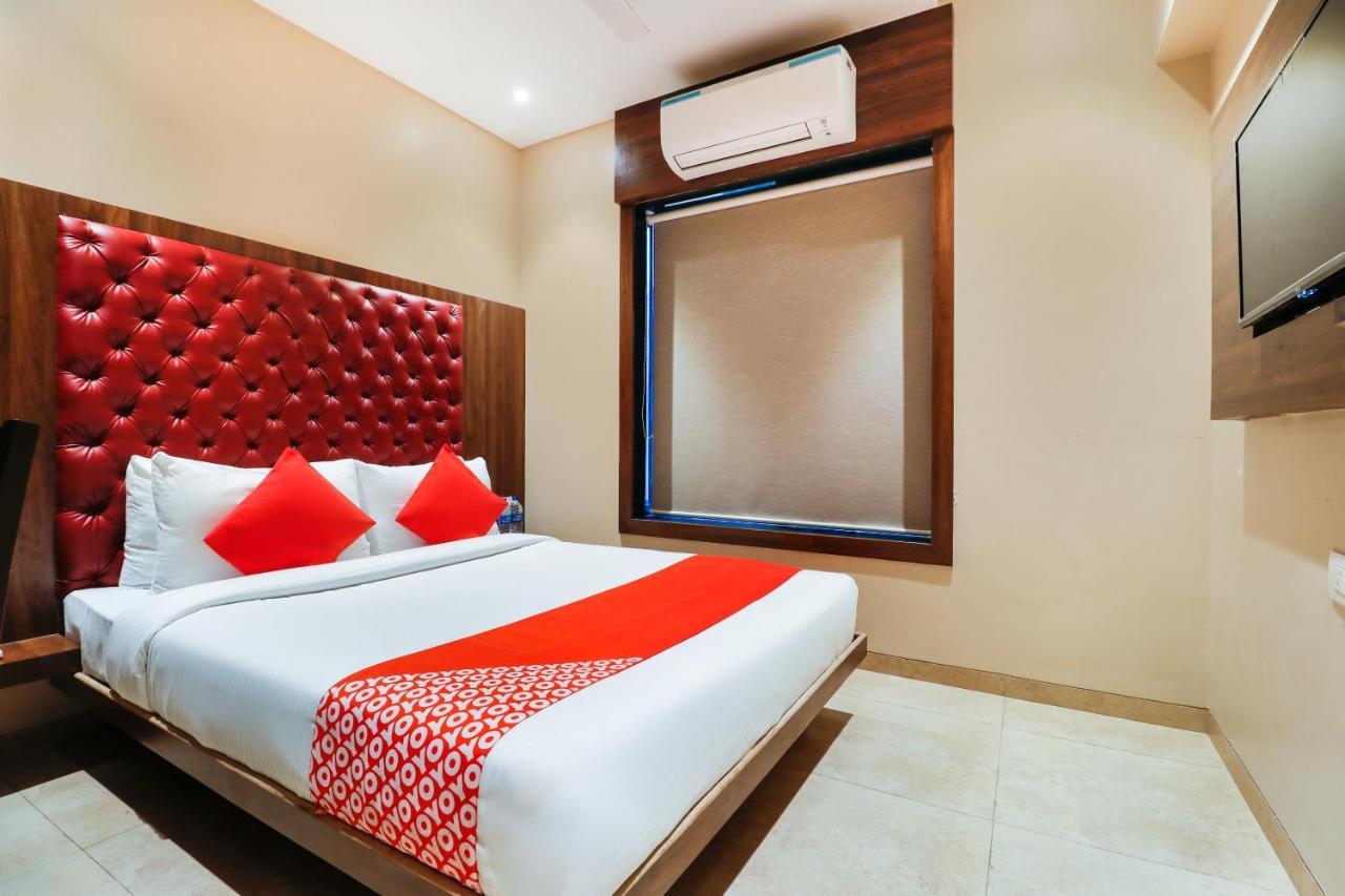 Oyo 70475 Hotel Sea Breeze 孟买 外观 照片