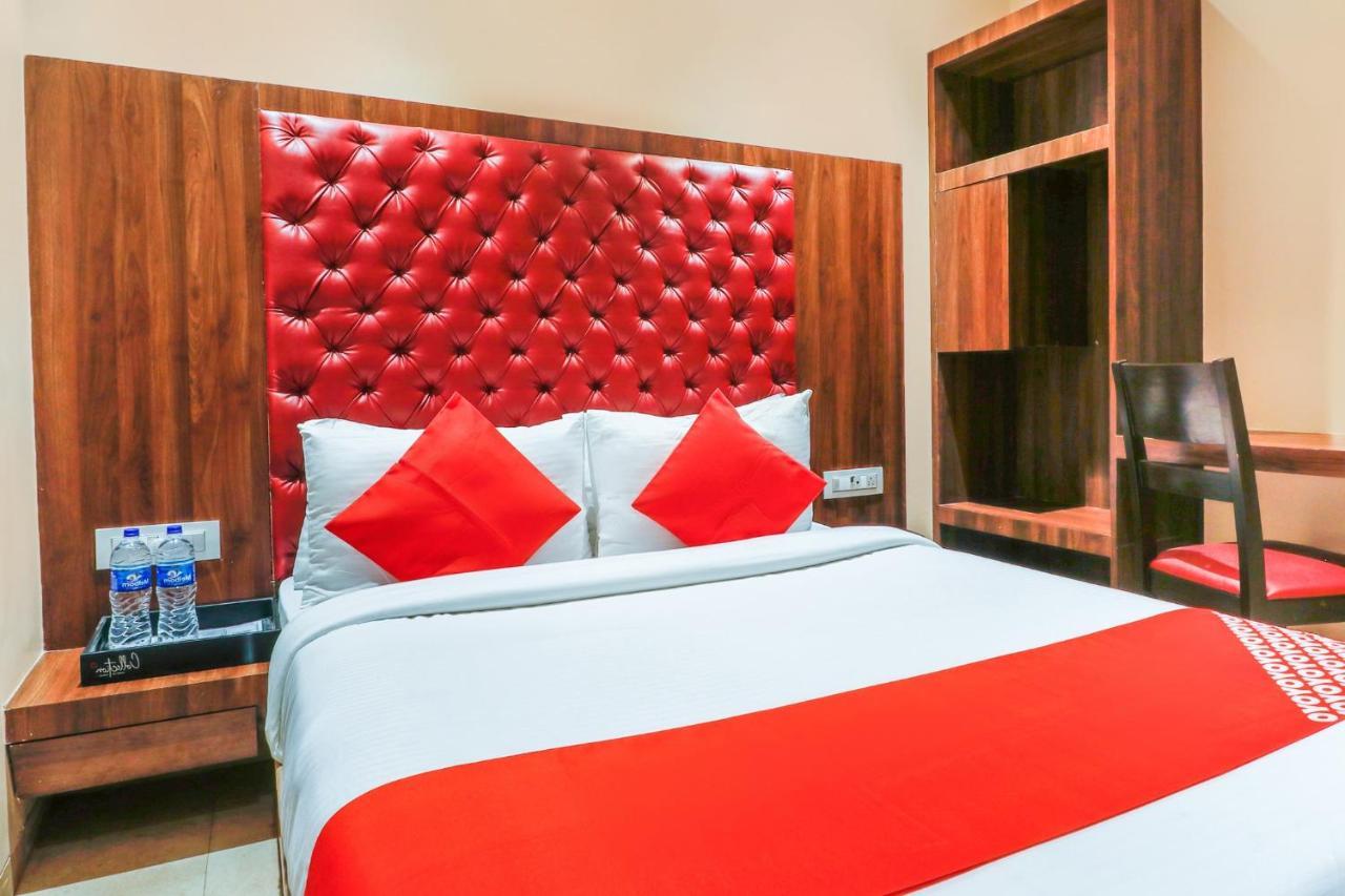 Oyo 70475 Hotel Sea Breeze 孟买 外观 照片